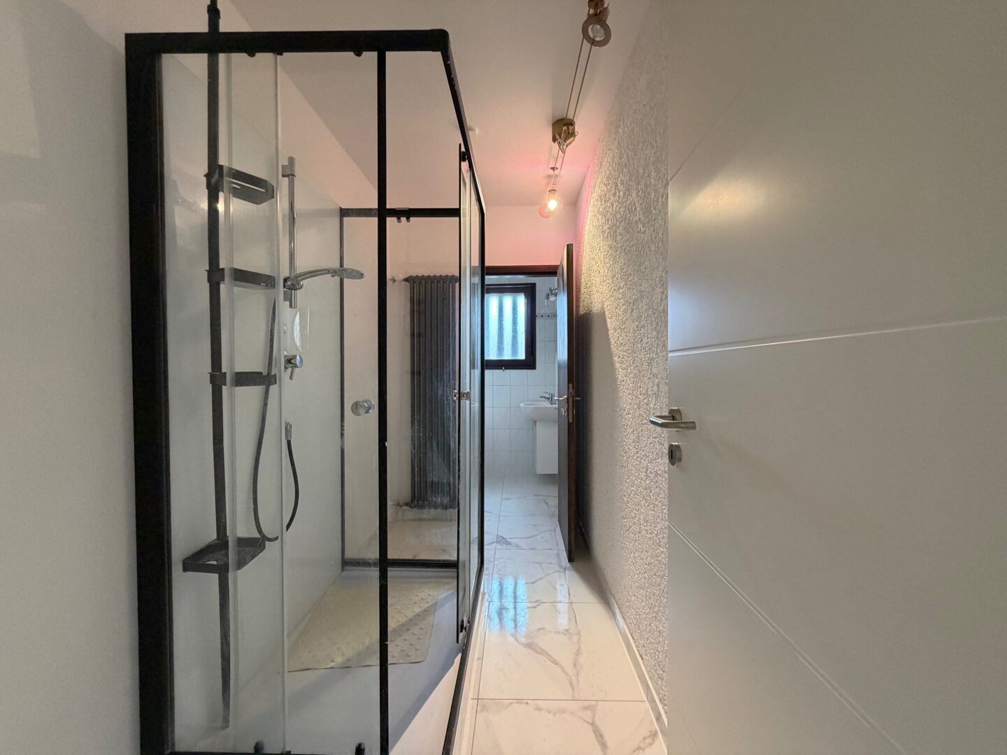 Wohnung 3 - Badezimmer