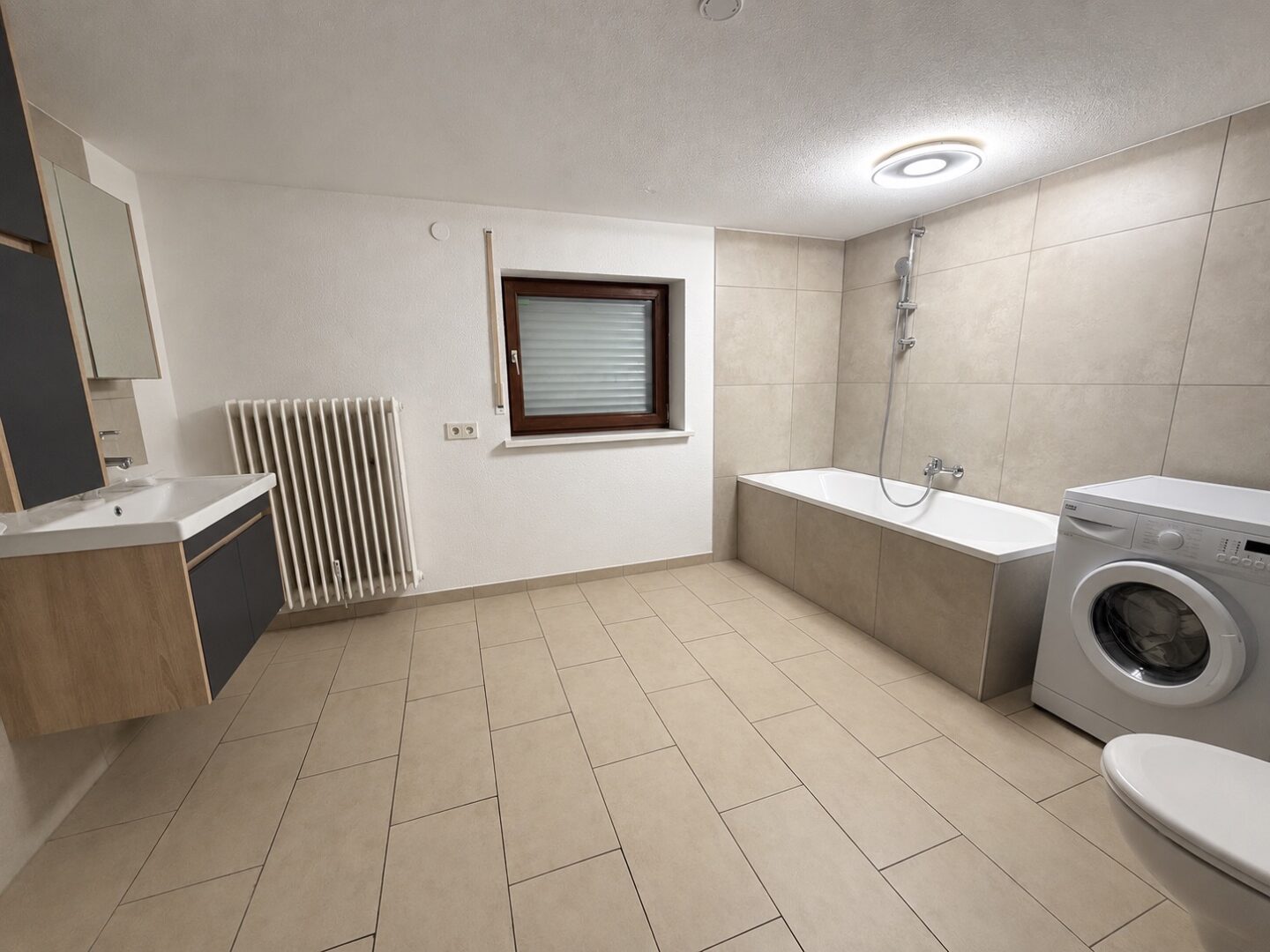 Kellergeschoss – Wohnung 1 – Badezimmer