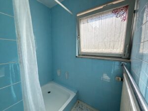 Erdgeschoss – Wohnung 2 – Badezimmer